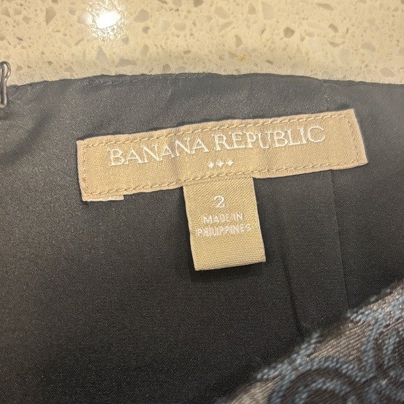 Banana Republic Black Textured Pencil Skirt - Picture 2 of 5